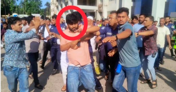 ভোলায় চিকিৎসকের অবহেলায় রোগীর মৃত্যুর অভিযোগ,  ডাক্তারকে গণধোলাই
